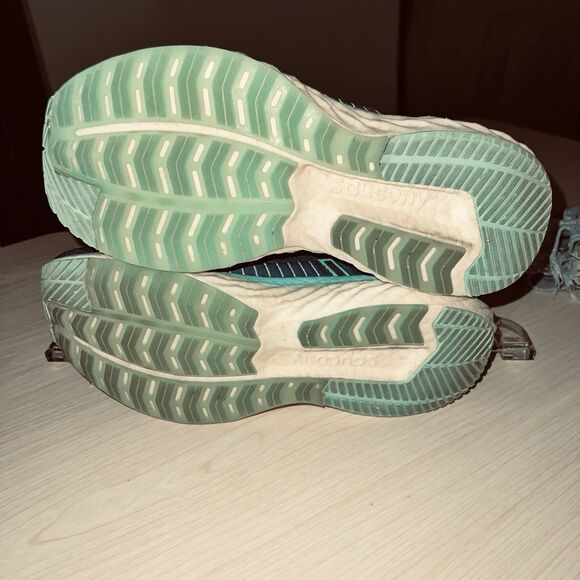 Saucony Triumph 17 Women's Size 9.5 Running Shoes Blue Aqua S10546-25 Athletic - Picture 6 of 10